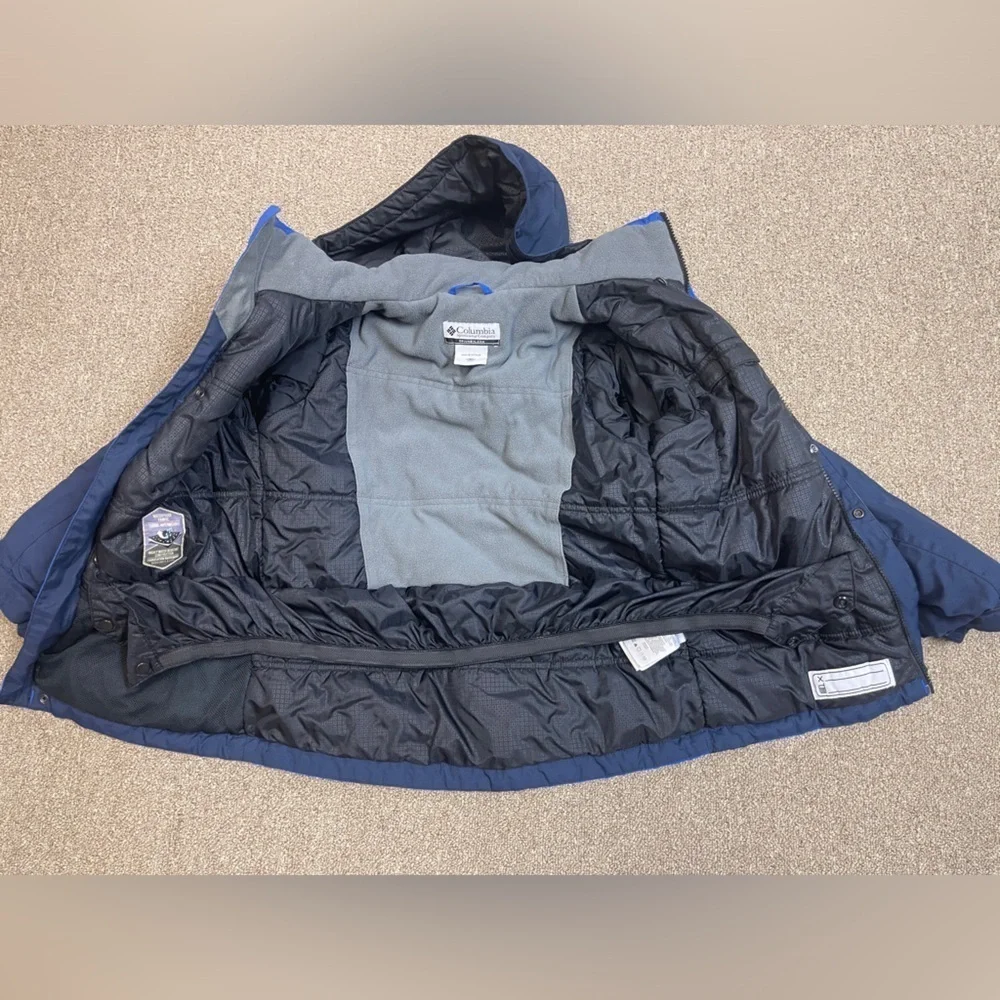 Columbia: Kids Blue / Gray Heavy Snow Coat, Size 10/12